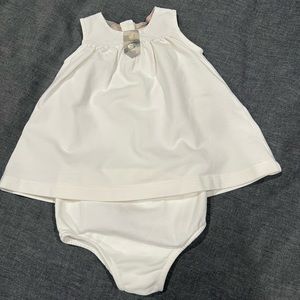 Burberry baby girl 2 piece set, size 3m